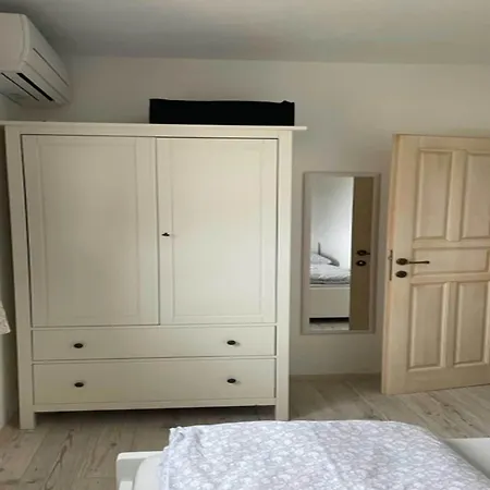 Kameja - One Bedroom With Balcony And Sea View Plavi